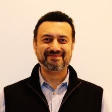 Yasser-Kahn-One-Tech-Headshot Yasser-Kahn-One-Tech-Headshot