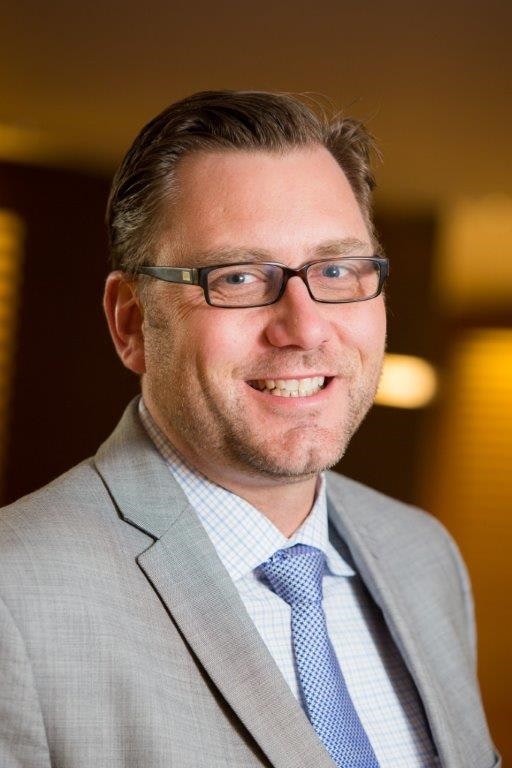 1661880378600 Headshotmartinotterson