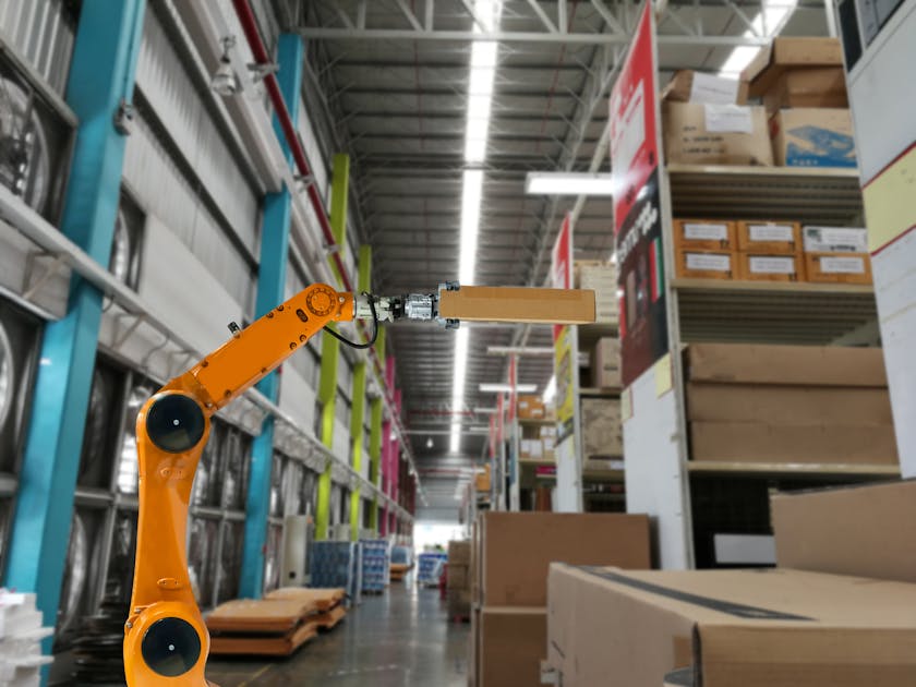 s 1,500-worker robotic warehouse in Thornton humming along