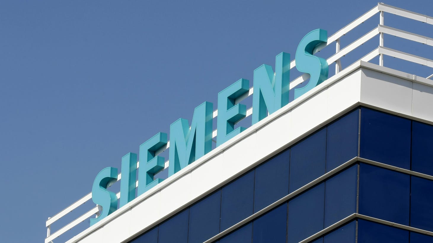 6564d3ca688cba001d46eb84 Dreamstime M 17886288