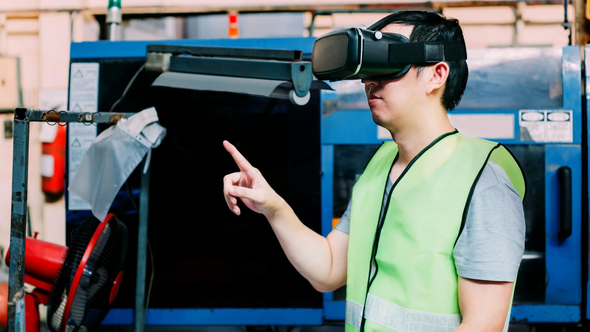 663a2bc4341c2053d3b0620d Dreamstime M 146121029