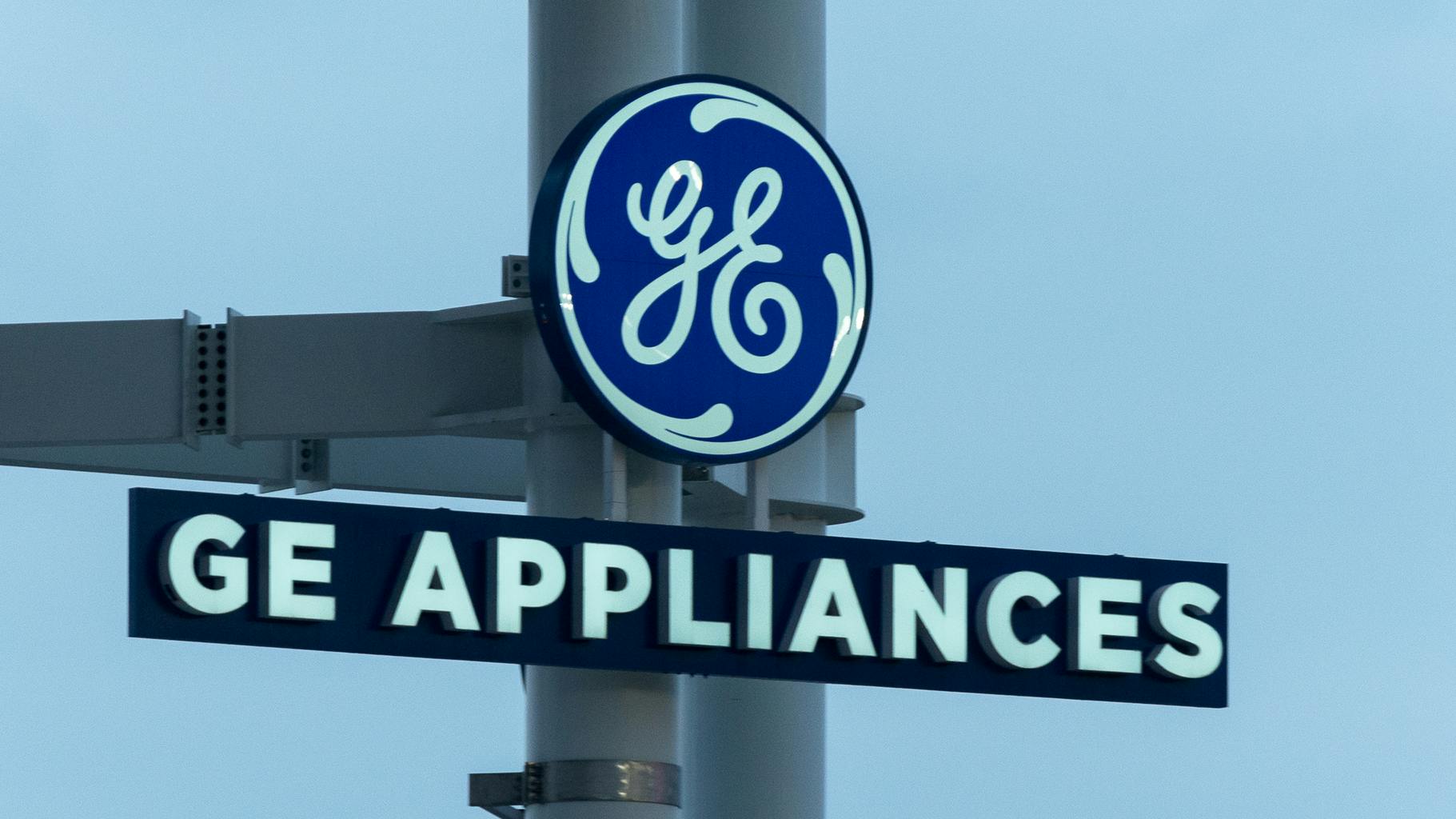 dreamstime_m_289770646