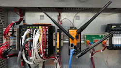 6ac4d976b6b13f5963973042 Figure 2 Industrial Routers